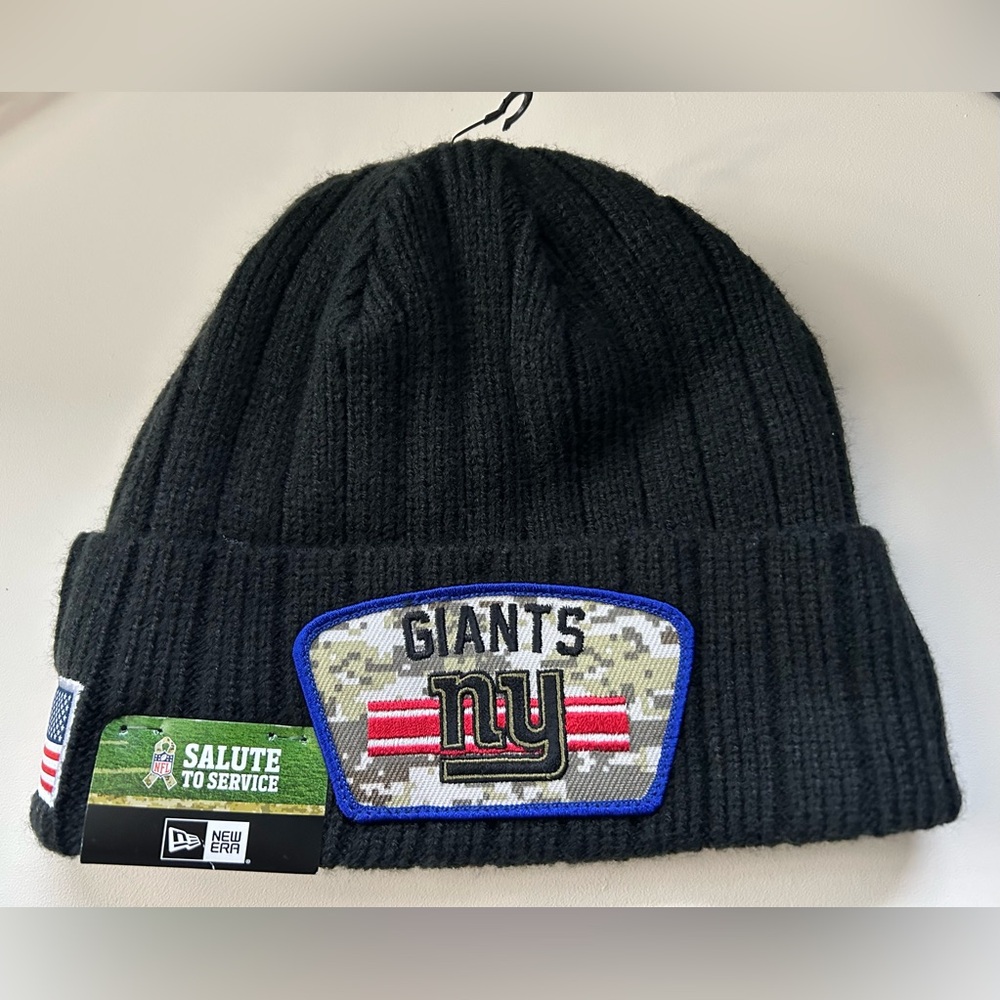Nike Men's New Era Black New York Giants 2021 Salute To Service Cuffed Knit Hat